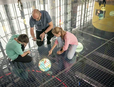 Erkundung des Globenfeldes