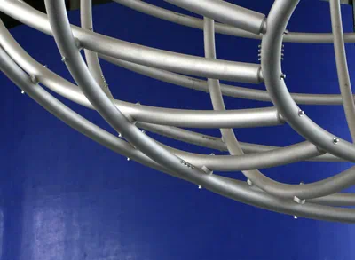 Detailaufnahme des Globus auf der Piazza