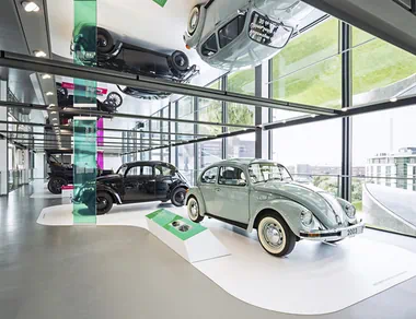 The Porsche Typ 60 (1938) and the Volkswagen „Última edición“ from 2003