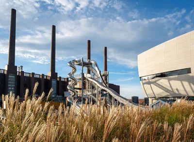 Die Riesenrutschen und das Zeithaus