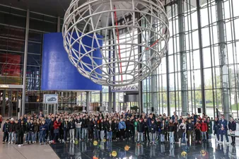 Teaser zukunftstag-2025-in-der-autostadt-bewerbungsstart-f%C3%BCr-sch%C3%BClerinnen-und-sch%C3%BCler-ab-dem-25.-november-2024