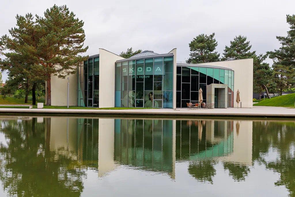 neu gestalteter Škoda Pavillon in der Autostadt öffnet für Gäste