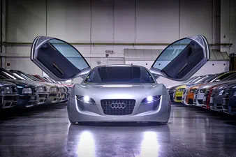 Zukunftsorientiertes Concept Car