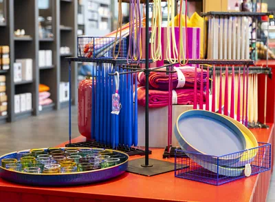 bunte Dekoartikel im Moment! Shop